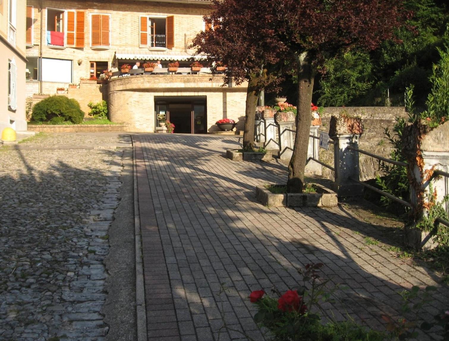 Hotel Ristorante Vapore Faggeto Lario Exterior photo